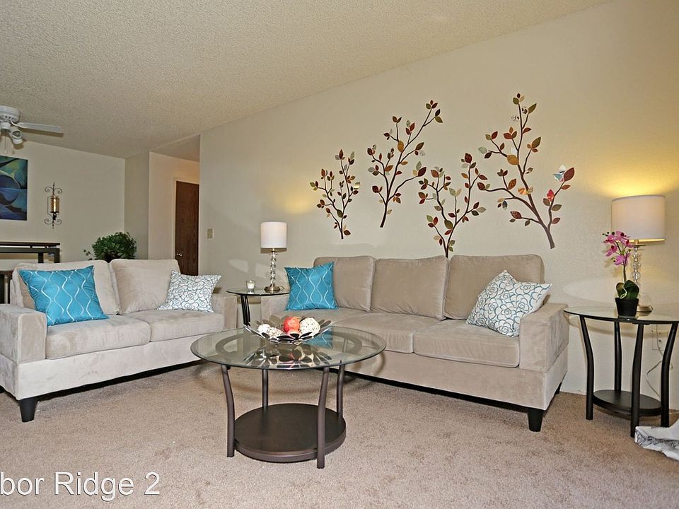 1st image of 4420 Oakhollow Dr #33