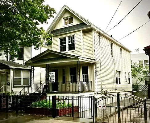 1st image of 9103 50th Ave #1