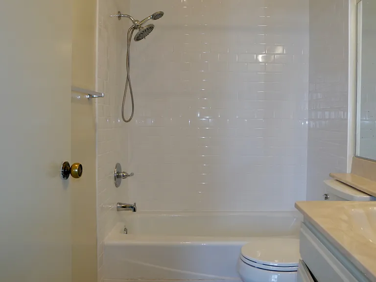 15045 Dickens St #205 — Photo 23