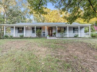 1546 Riviera Rd, Starkville, MS 39759