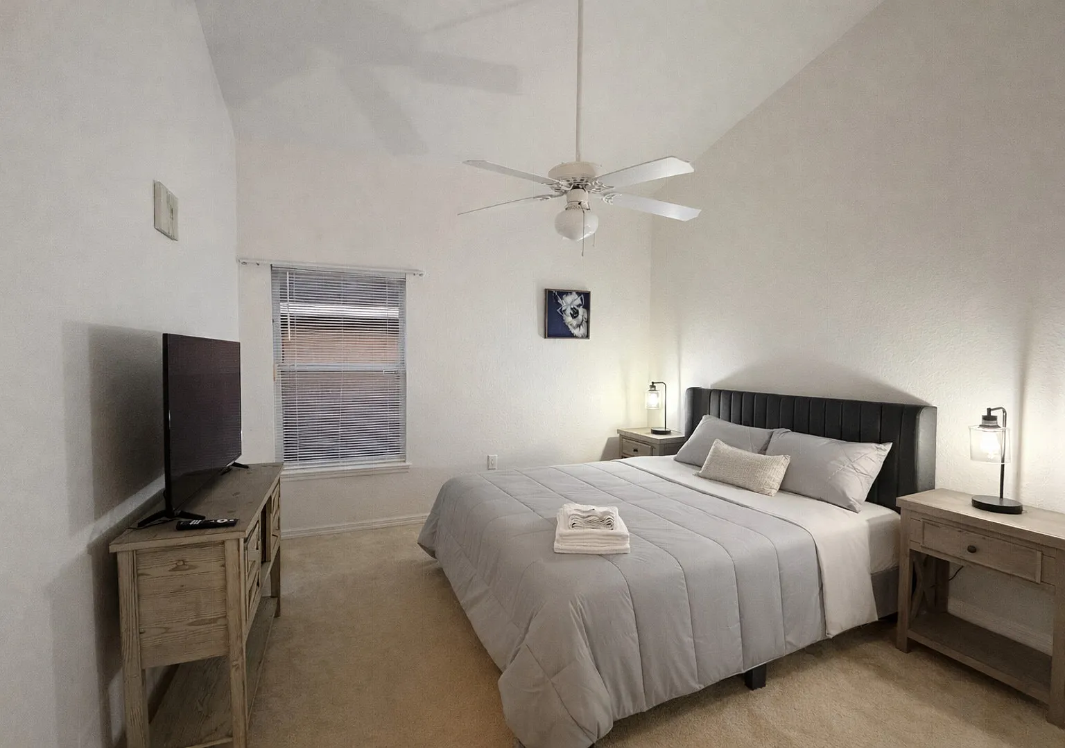Relaxing Florida Furnished Home — Photo 2