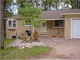 1st image of 17260 Valley Dr