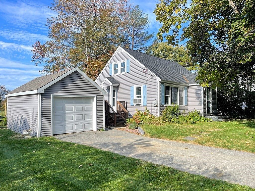 400 Hollis Rd, Lunenburg, MA 01462 Zillow