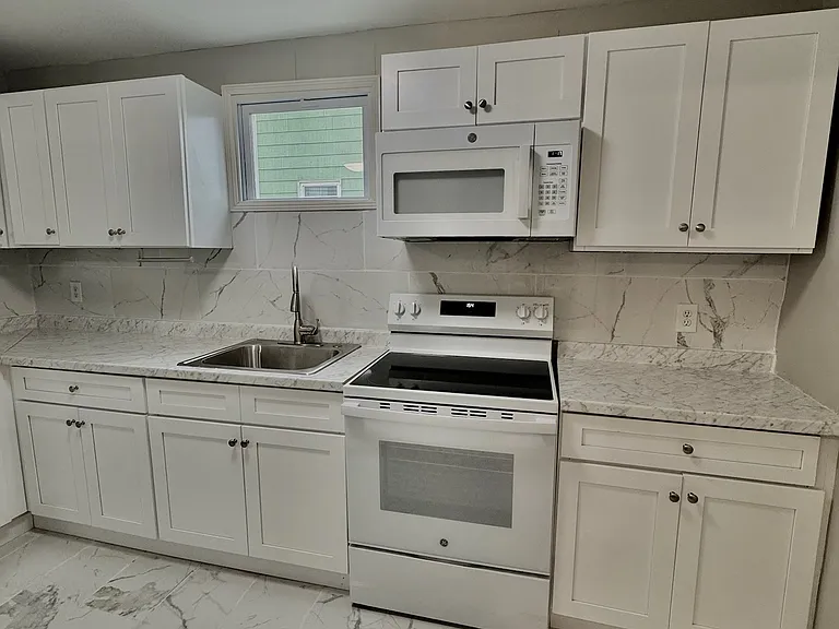 13 Norfolk St #1 — Photo 2