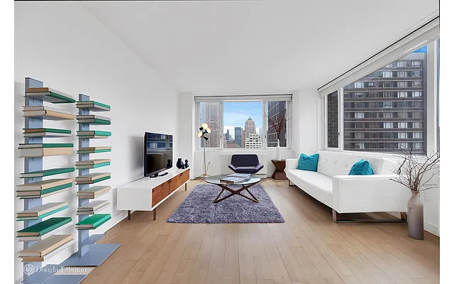 Rented by Douglas Elliman | media 14