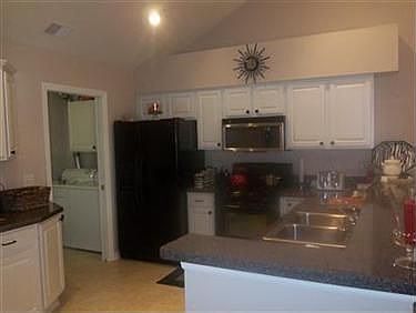 4th image of 802 Timberline Dr