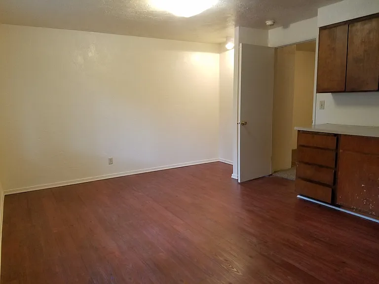 1240 Washington St #&-5 — Photo 4