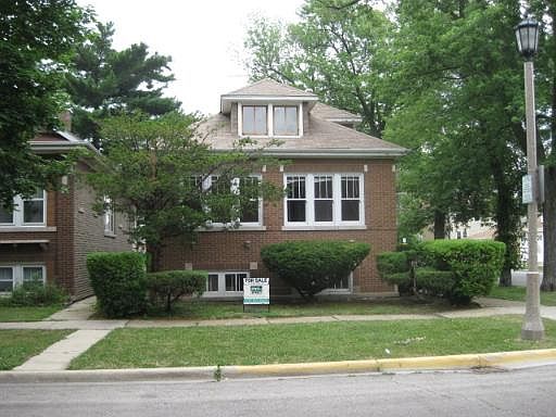 1st image of 2447 S Elmwood Ave