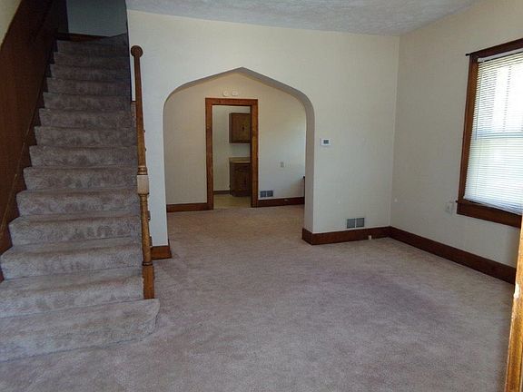 2nd image of 302 S Vine St