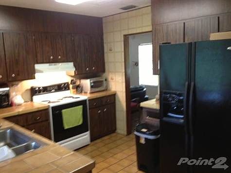 2nd image of 220 NW 43rd Ave