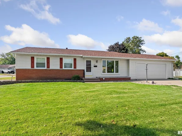 4757 19th Ave, Moline, IL 61265