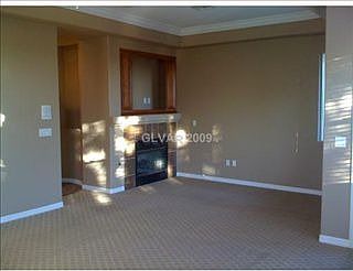5th image of 1806 Shady Elm St