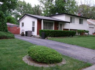 507 S Yale Ave, Addison, IL 60101