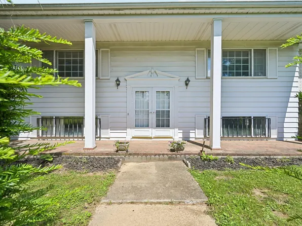 9462 Alkire Rd, Grove City, OH 43123