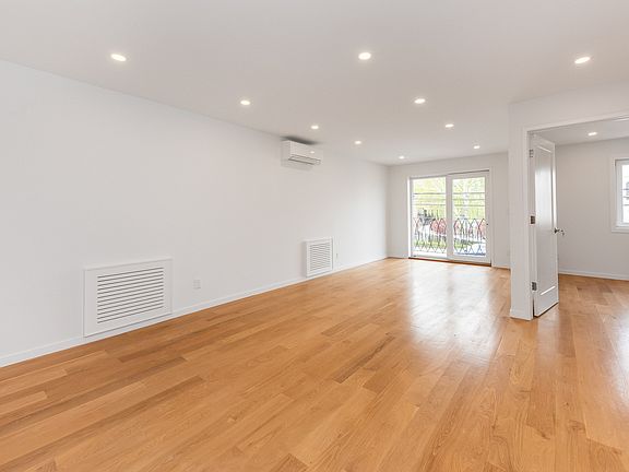 3rd image of 22-33 33rd St #1