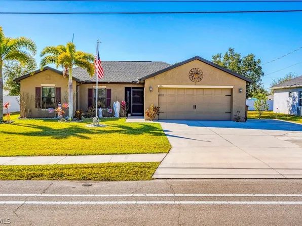 1826 SW Trafalgar Pkwy, Cape Coral, FL 33991