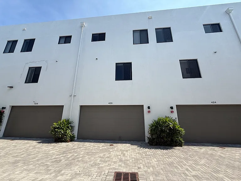 Townhome Garage & Driveway