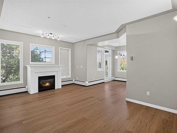 2nd image of 2416 Erlton St SW #305