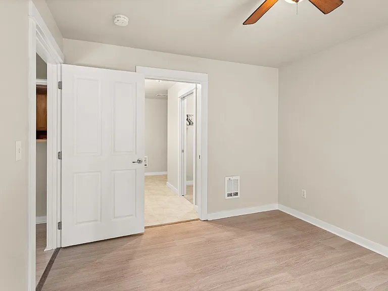2221 McCall Dr — Photo 13