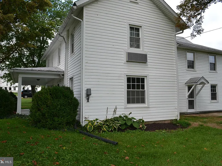12108 Auburn Rd — Photo 31