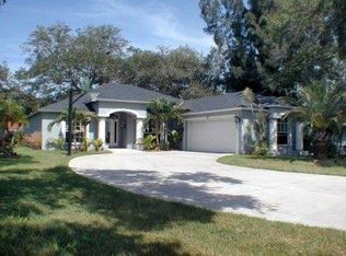 10284 110th St, Seminole, FL 33778
