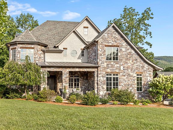 2nd image of 842 Dry Branch Ct
