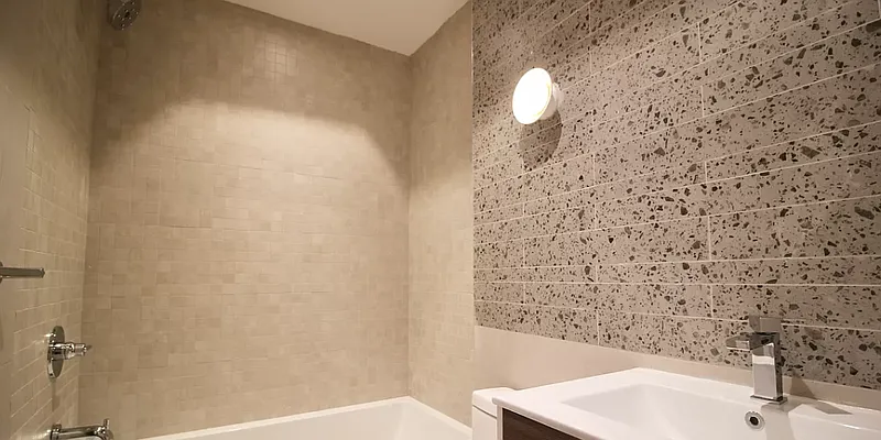 Rented by Loom Capital Group Inc. | media 26