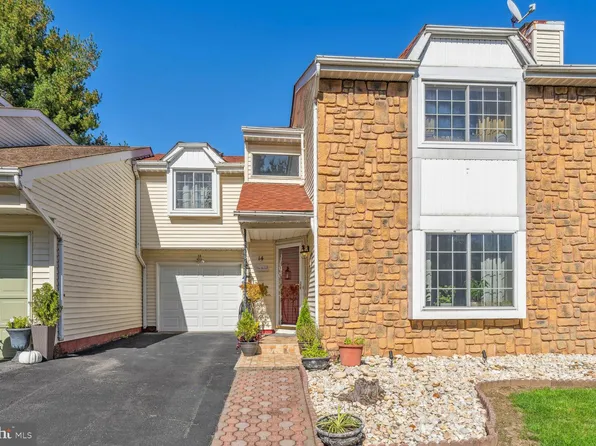 14 Geraldine Rd, East Windsor, NJ 08520
