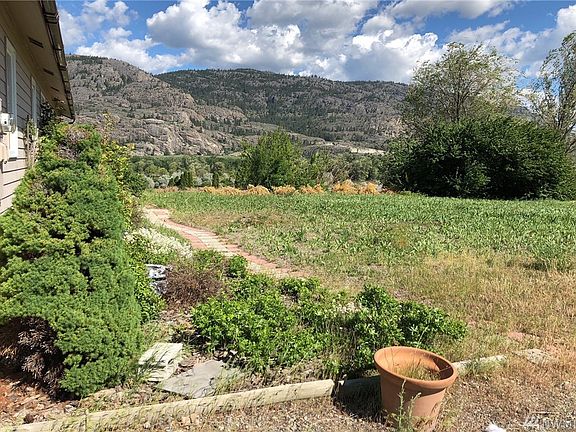 3rd image of 6 Mathews Ln