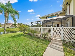 14 Amherst Ct APT B, Royal Palm Beach, FL 33411
