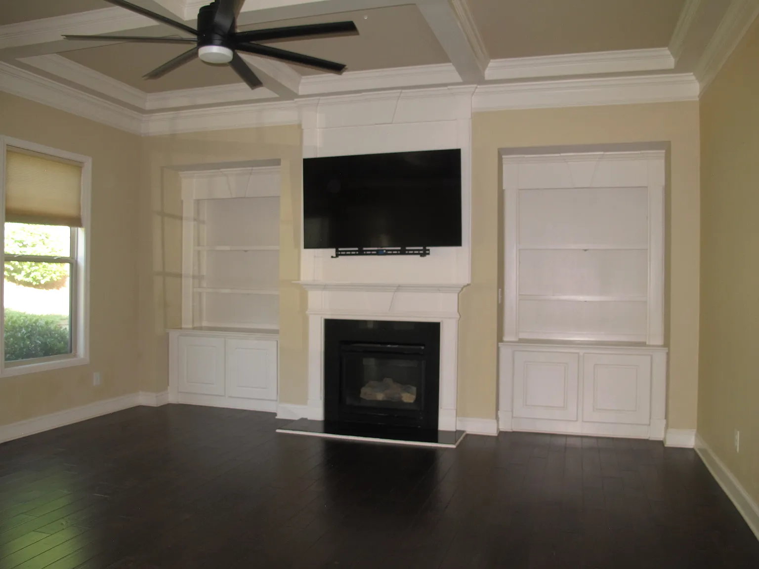 5 bed, 3.5 bath, 3359 sqft, $3,500 — Photo 3