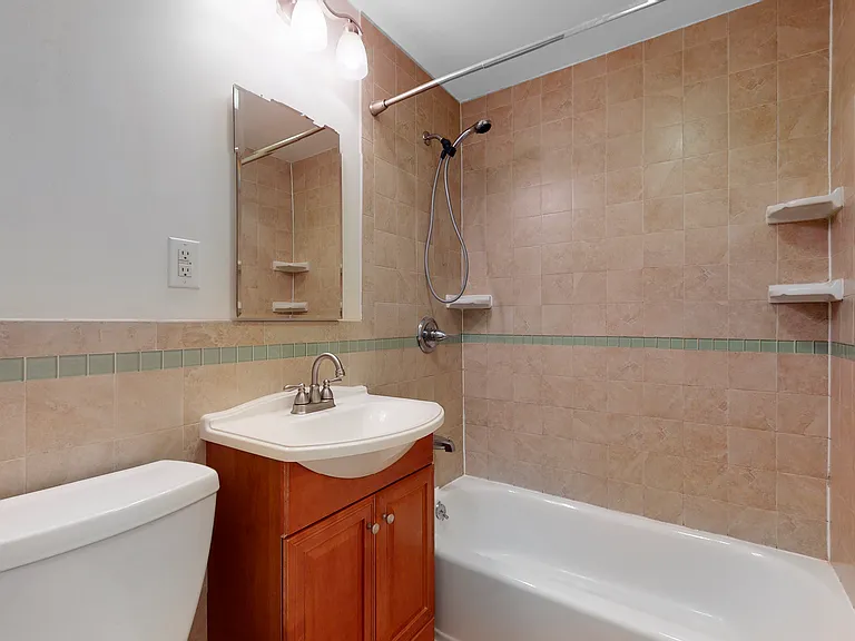 450 River Rd #C — Photo 11