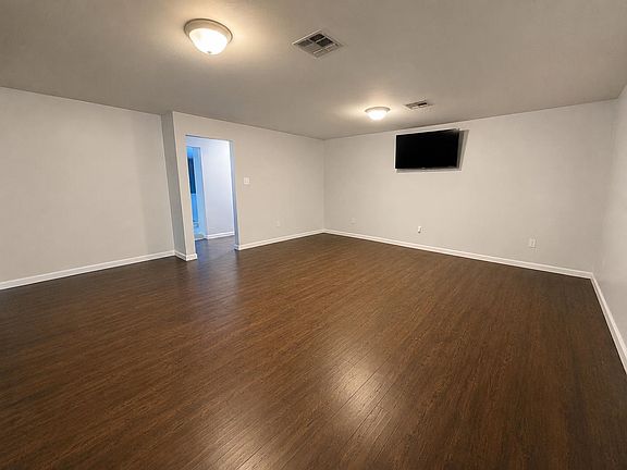 5th image of 2212 Avenue H
