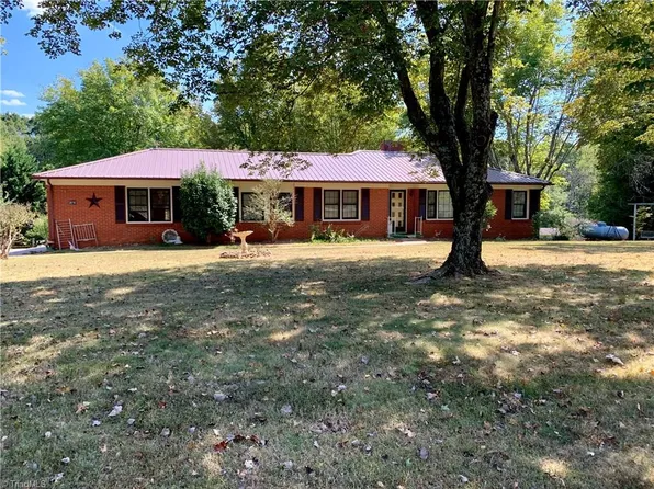 2678 Allred Rd, Lexington, NC 27292