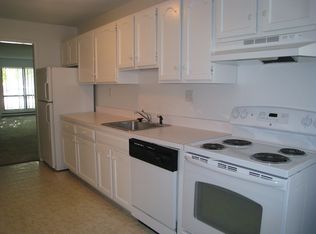 299 Main St APT 4B2, East Haven, CT 06512