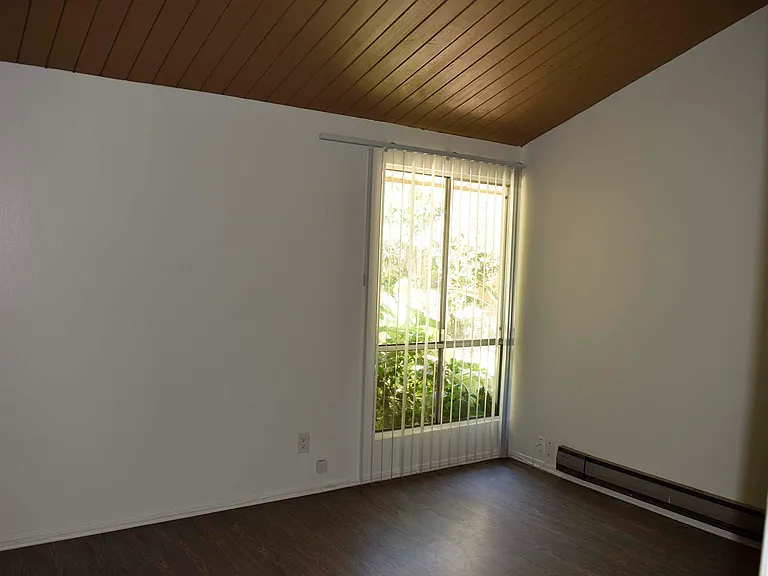 Ojai Gardens Apartments (Resort Apartments L.L.C.) — Photo 40