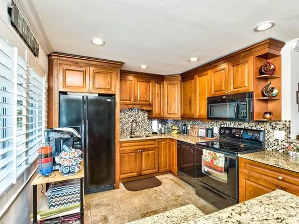 500 Teryl Rd APT 2, Naples, FL 34112
