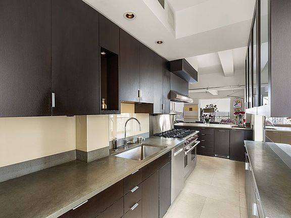 5th image of 120 Central Park S