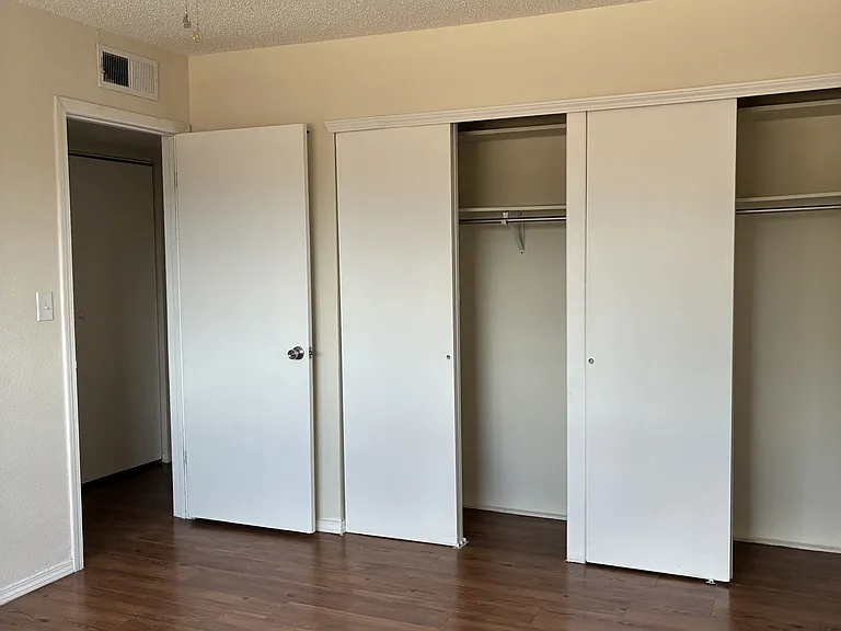 10830 Cardigan Dr — Photo 13