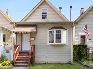 2745 N Maplewood Ave, Chicago, IL 60647