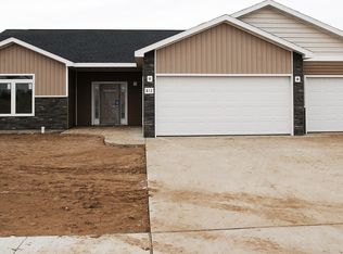 812 Keidel Trail, Mandan, ND 58554