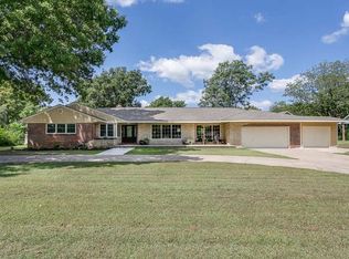 709 N Westview Dr, Mulvane, KS 67110