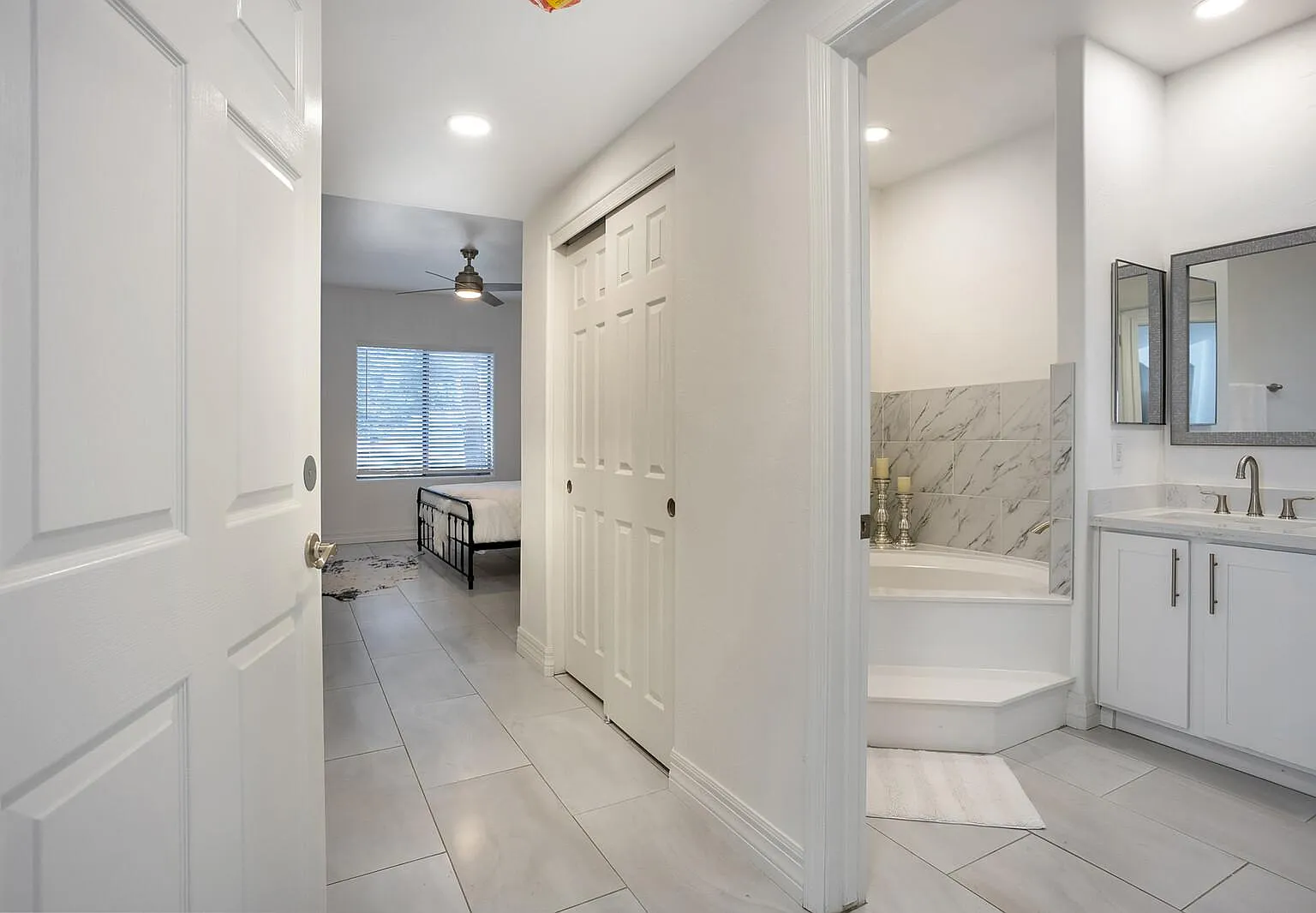 5249 E Shea Blvd — Photo 3
