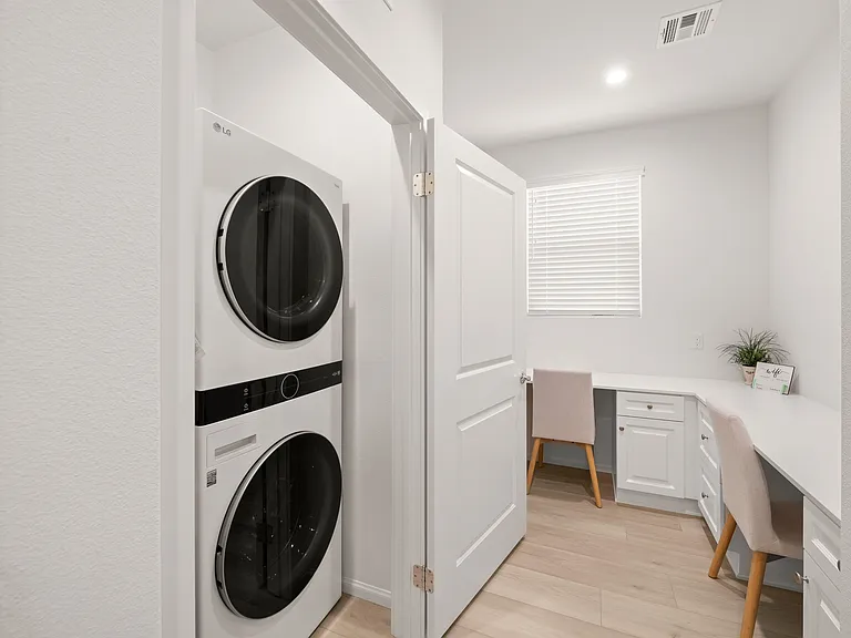 Ponderosa Dr — Photo 21