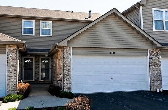 2 bed 2.5 bath Townhouse in Tinley Park
