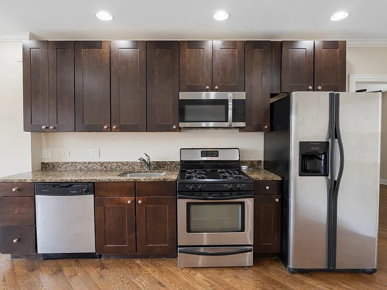 4019 N Central Park Ave #2S — Photo 3