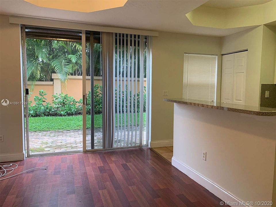 1st image of 4915 Leeward Ln #3406