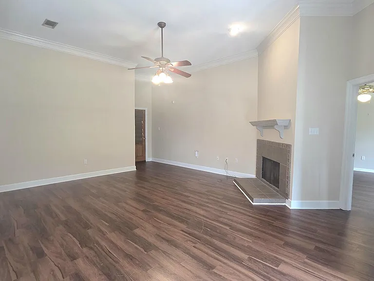 17656 Chasefield Ave — Photo 8