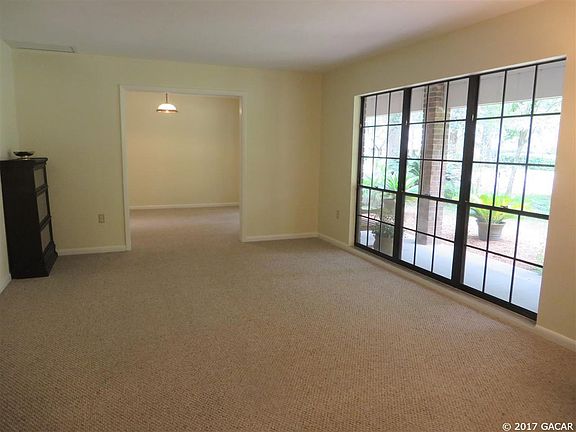 4th image of 2358 NW 13th Pl
