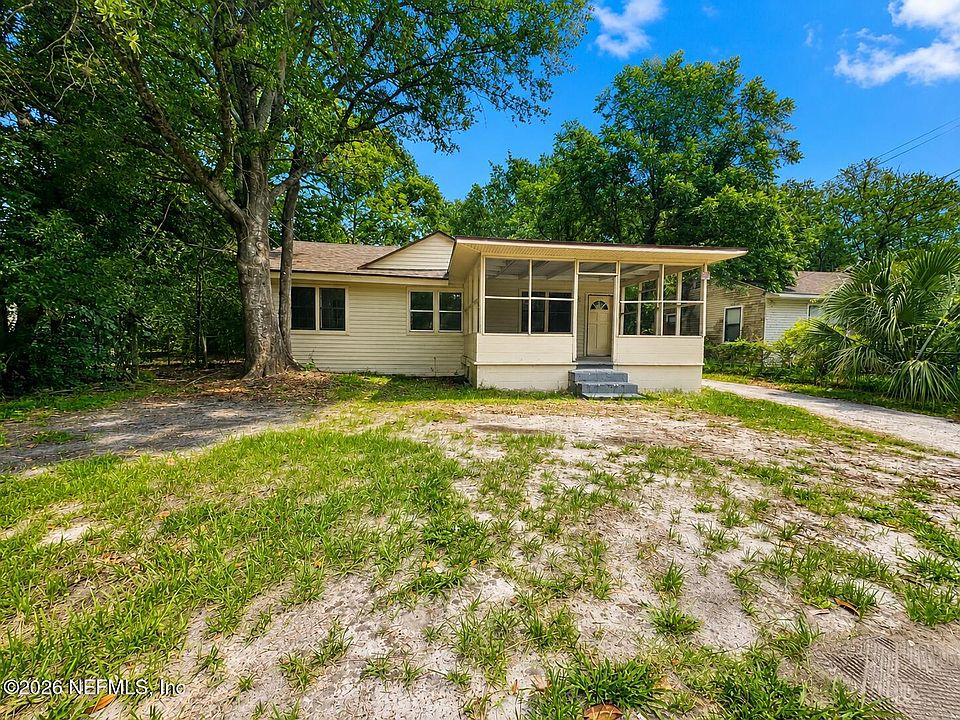 1st image of 957 ODESSA Drive E
